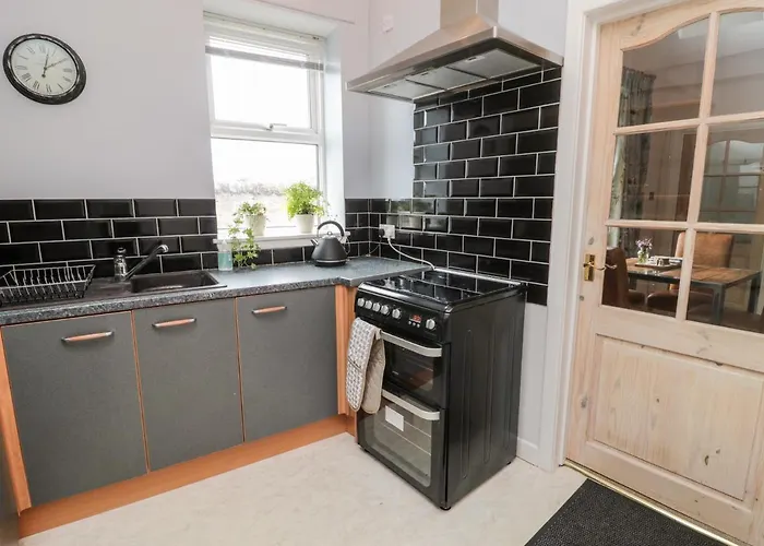 Islestone, 1 Temperance Terrace