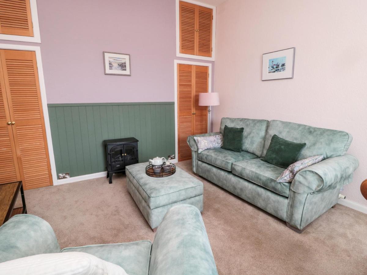 Islestone, 1 Temperance Terrace Holiday home